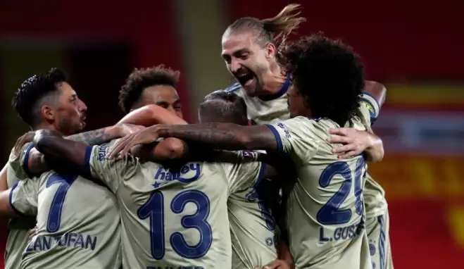 Fenerbahçe, sosyal medyada Galatasaray'ı solladı