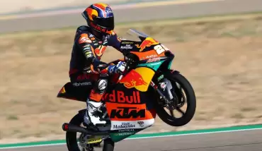 Milli motosikletçi Deniz Öncü, İspanya'da 7. oldu