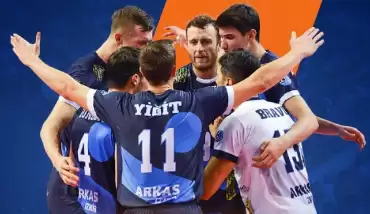 Deprem nedeniyle İzmir'deki voleybol maçları ertelendi