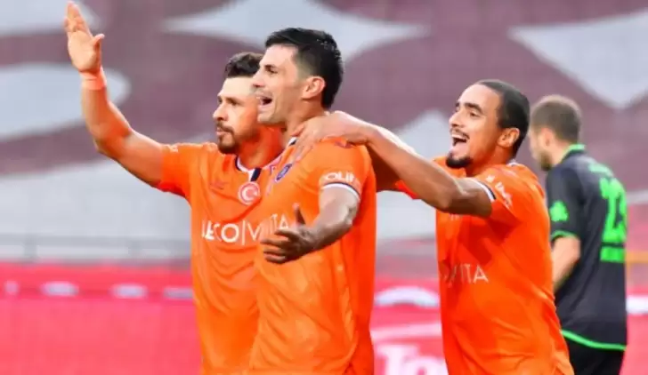 Başakşehir, Şampiyonlar Ligi'nde ilk peşinde! Rakip United...