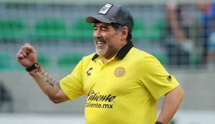 Maradona beyin kanaması geçirdi! Ameliyat sonrası ilk açıklama...