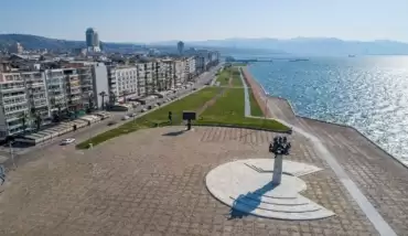 İzmir'de sokakta sigara içmek yasaklandı