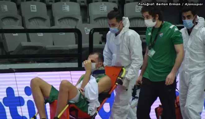 Bursaspor Basketbol'da sakatlık