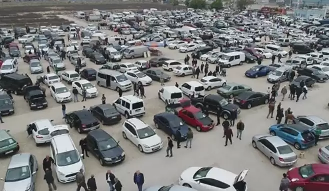 Pazar günü ikinci el otomobil pazarı açık olacak mı?