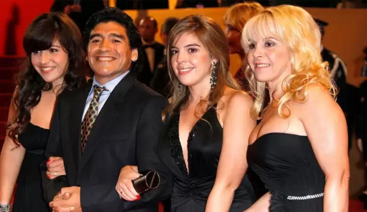 Maradona'nın 11 kişilik miras kavgası
