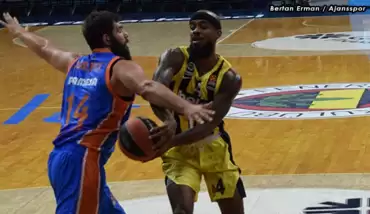 Fenerbahçe Beko'nun düşüşü sürüyor