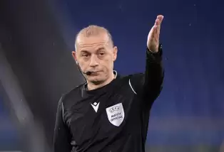 Haftanın en kritik maçına Cüneyt Çakır atandı