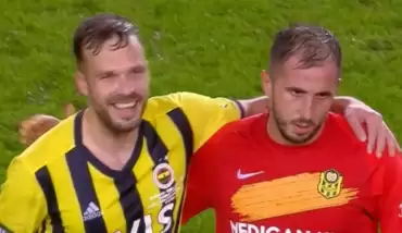 Novak taraftardan özür diledi