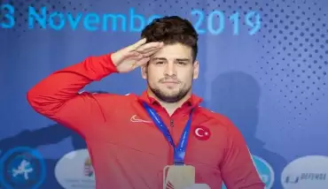 Osman Göçen, Dünya Kupası'nda bronz madalyanın sahibi oldu