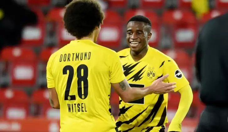 Dortmund, Moukoko'nun tarihe geçtiği maçta kaybetti