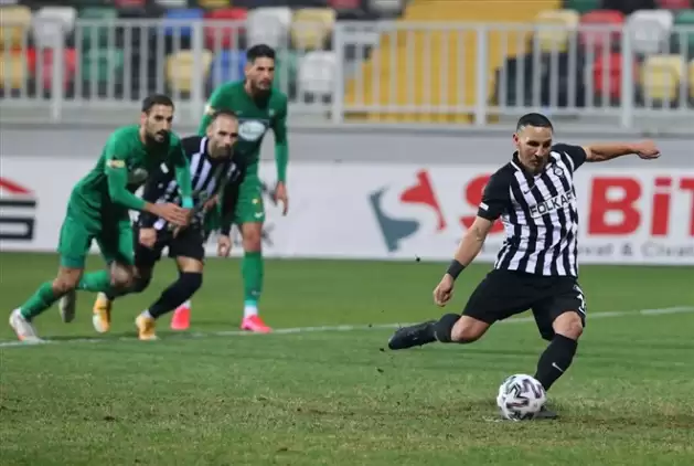 Altay geriden geldi, Akhisarspor'u devirdi