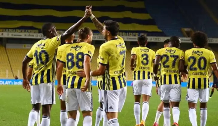 Fenerbahçe'nin geniş kadronun 'ortası' boşaldı!