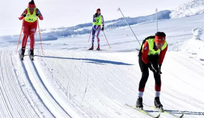 Kayaklı Koşu Uluslararası FIS Yarışması Erzurum'da başladı