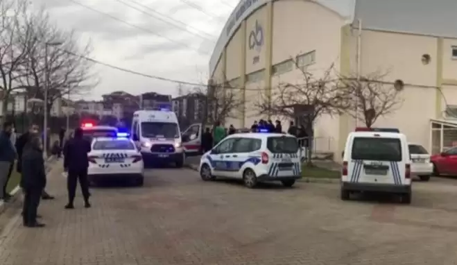 Seyircisiz maçta olay çıktı, polis biber gazı ile müdahale etti