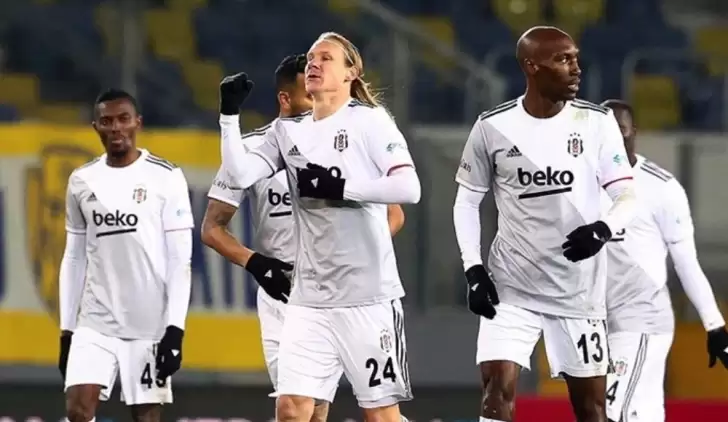 Ne Aboubakar ne Larin Beşiktaş ona güveniyor!