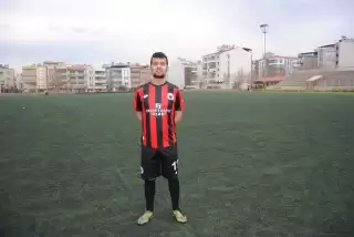Genç futbolcu kansere yenildi