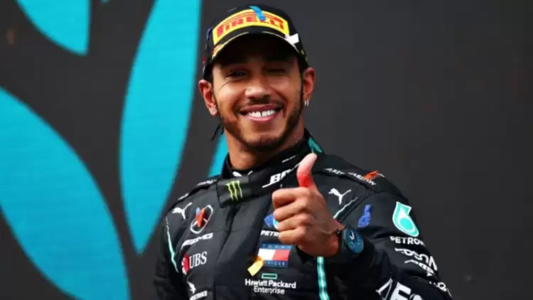 Lewis Hamilton'a şövalye unvanı verildi