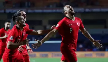 Trabzonspor Cenk Tosun için görüşme masasında