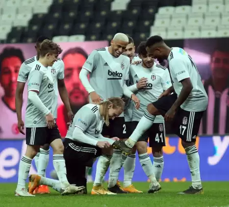 Beşiktaş'ın Karagümrük kadrosu açıklandı, 1 futbolcu koronaya yakalandı