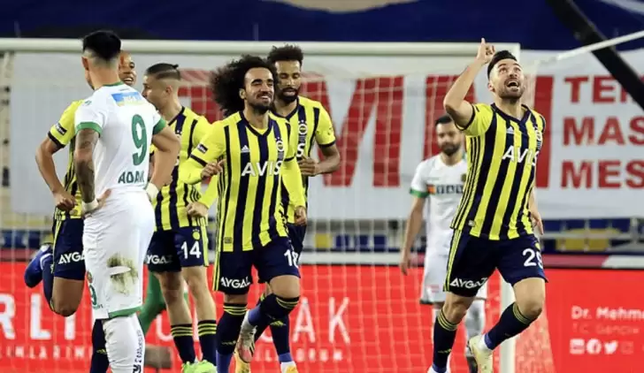 Rizespor, Fenerbahçe'den iki futbolcuya kanca attı