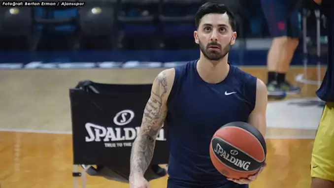 Alex Perez ilk kez Fenerbahçe Beko formasıyla sahada 