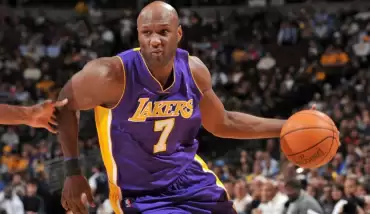 Eski Lakers yıldızı boksa geçiyor