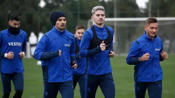 Trabzonspor'un yeni transferi Berat Özdemir, antrenmana çıktı