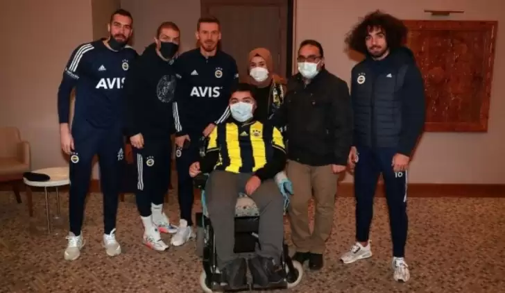 Fenerbahçe’den anlamlı hareket