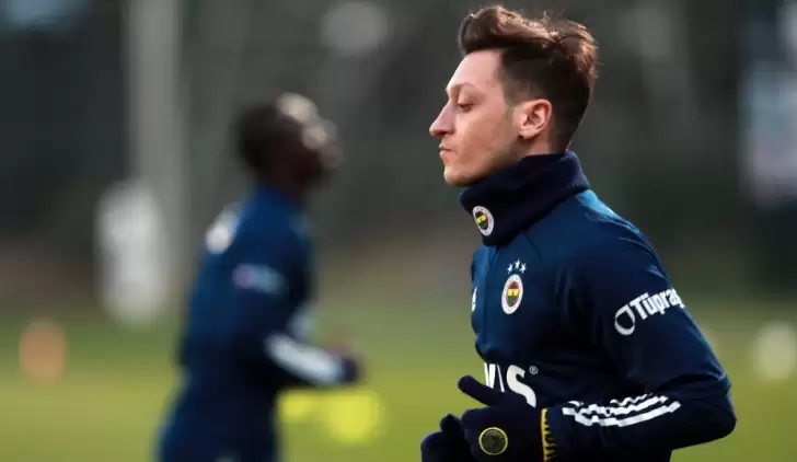 Fenerbahçe’de Mesut Özil yok, Bright Osayi-Samuel var! İşte muhtemel 11...