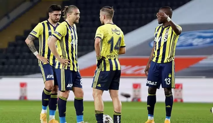 Fenerbahçe'de Trabzonspor maçı öncesi sürpriz: Kadro dışında kaldı! 