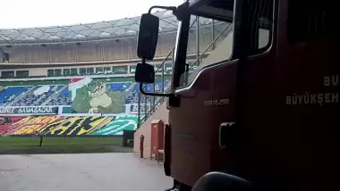 Bursa Büyükşehir Stadı'nda yangın çıktı