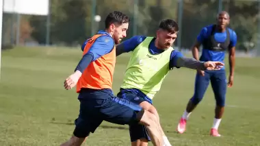 Yunus Mallı takımla ilk antrenmanına çıktı