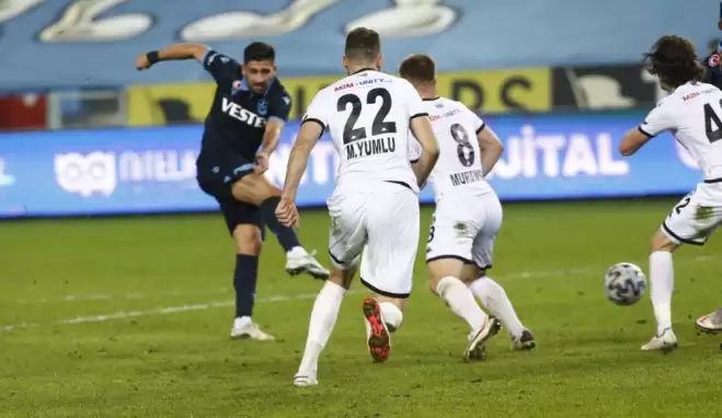 "Maçın adamı kesinlikle Bakasetas'tı"