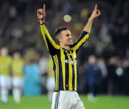 "Bir daha Van Persie ile kıyaslarsanız burayı terk ederim"