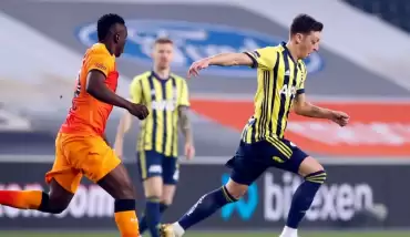 Mesut Özil adım adım geliyor!