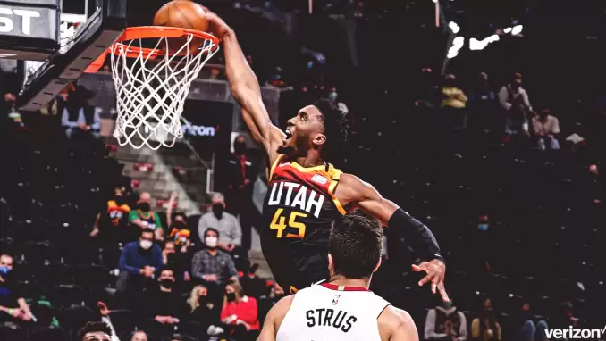 NBA'de Utah Jazz serisini 7 maça çıkardı