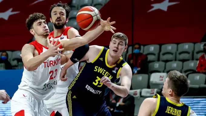 12 Dev Adam’a Avrupa vizesi Hollanda’nın hediyesi!