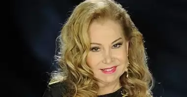 Bedia Akartürk kimdir, kaç yaşında, nereli, kiminle evli? İbo Show konuğu...