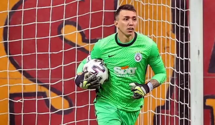 Muslera: "Evim gibi hissettiğim kulüpteyim"