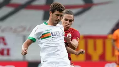 Aslan'a yerli orta saha...