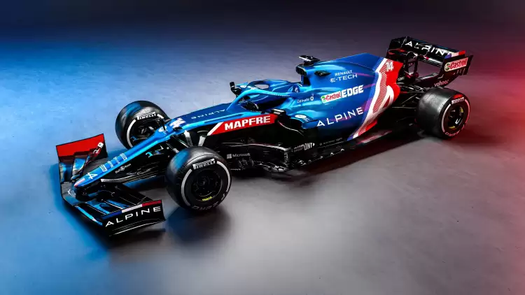 Alpine F1'e dönüşen Renault, 2021 aracı A521'i tanıttı!