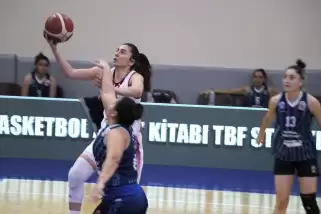 Birevim Elazığ İl Özel İdare'nin farklı kazandığı maçta Gamze Takmaz yıldızlaştı