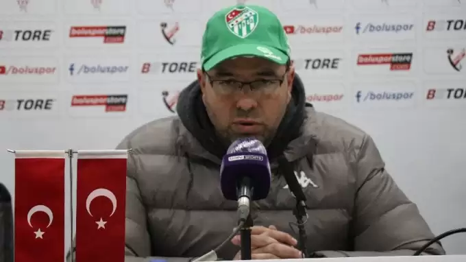 Bursaspor Teknik Direktörü Fazlı Tan: "Kırmızı karttan sonra oyun dengemiz değişti"