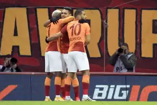 Falcao 2 gol attı, gündem oldu: "Kaplan ısırmayı unutmadı"