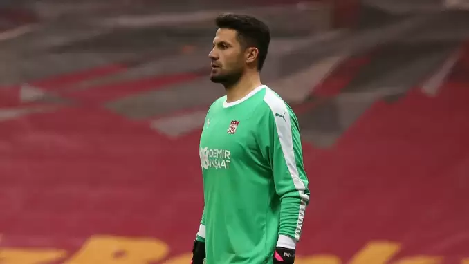 Sözleşmeyi yaptı, puanı tek başına kaptı!