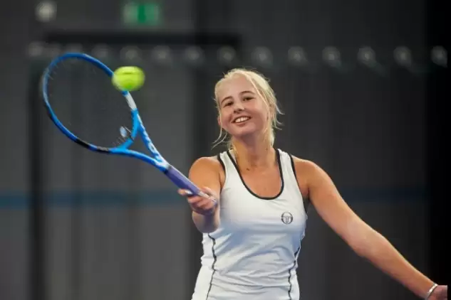 WTA Lyon’u 18 yaşındaki Clara Tauson kazandı!