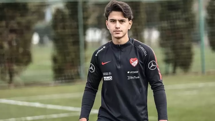 Bayer Leverkusen'in genç yıldızı Samed Onur, milli takımı seçtiği için mutlu