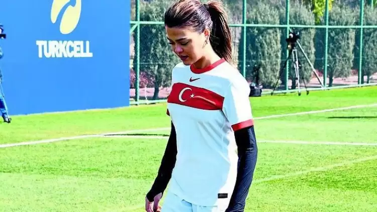 Best Model Türkiye güzelinden futbol resitali