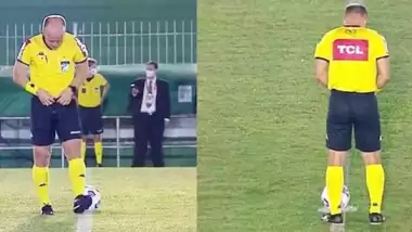 Hakem santraya tuvaletini yaptı! Futbol sahasında “yok artık” dedirten görüntü…