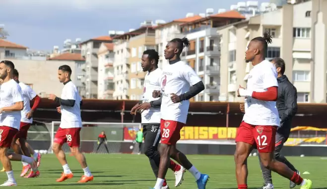 Hatayspor’dan beş futbolcuya milli takım daveti!